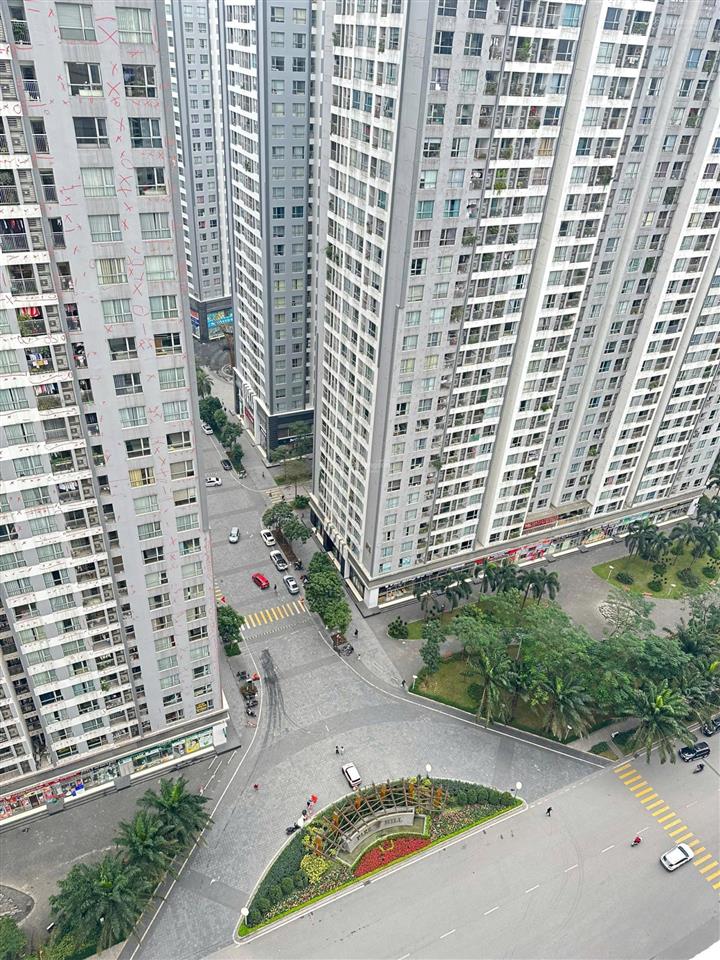Chính chủ bán căn hộ 2pn toà t9 times city dt 83m2  0947 189 *** xem nhà 24/7