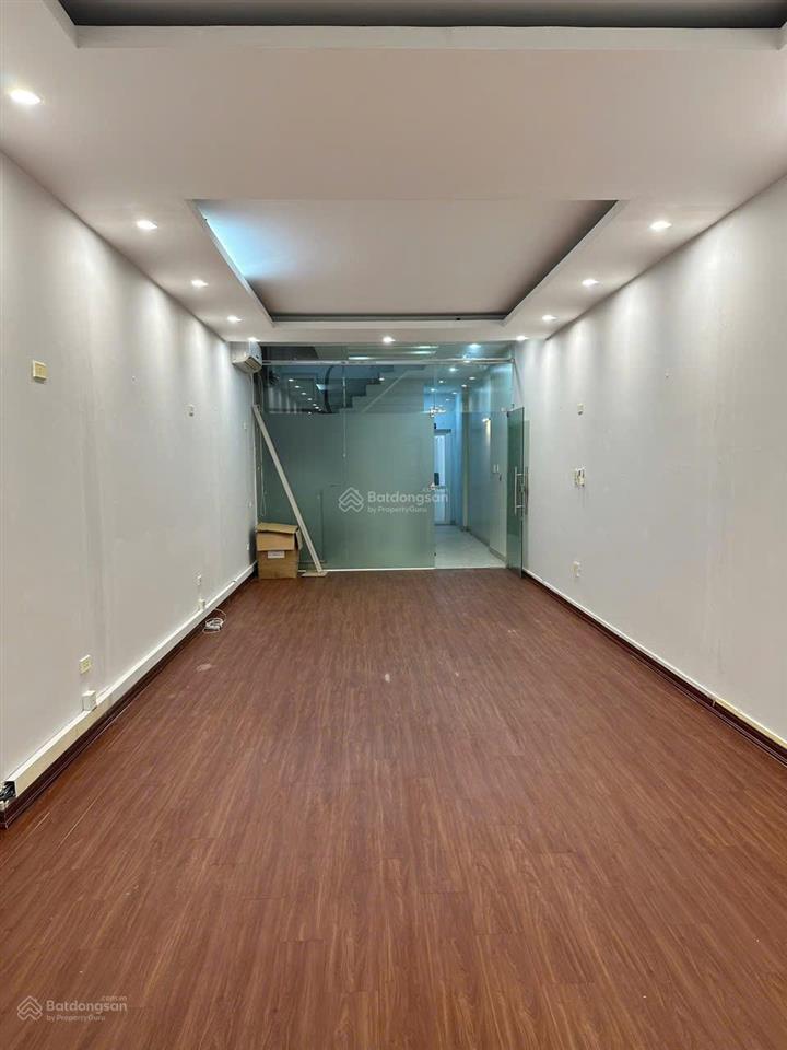 Chính chủ cho thuê vp 50m2 tại 31/93 hoàng văn thái giá 156k/m2 miễn phí ngoài giờ, full dịch vụ