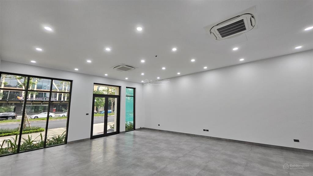 Cho thuê shophouse starlake tây hồ tây 90m2/sàn