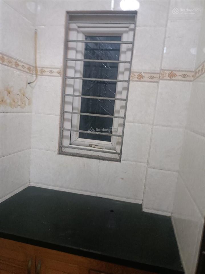 Phòng cho thuê, tại số 1 ngõ 208 trần cung, giá rẻ