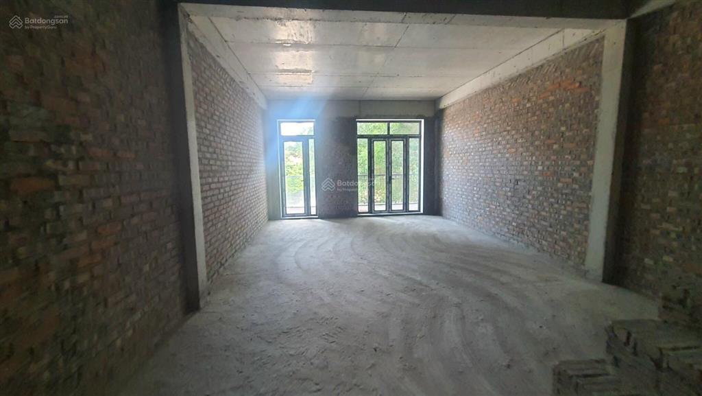 Bán căn liền kề 75m2 sẵn sổ giá 6,5 tỷ.  0949 472 ***