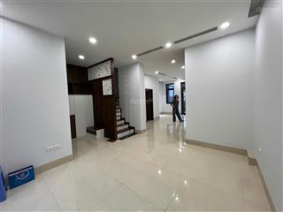 Cho thuê biệt thự liền kề starlake tây hồ diện tích 132m2 giá chỉ hơn 40 triệu/tháng, 0905 618 ***