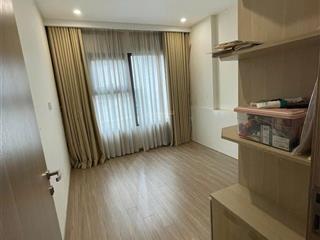 Bán nhanh căn 1pn+ tòa s201 full đồ giá 3,5 tỷ thu về.  0915 830 ***