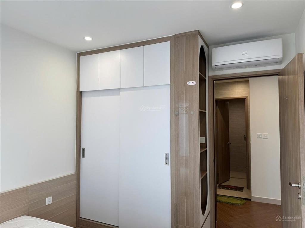 Siêu rẻ 2pn chỉ 3,75 tỷ full đồ đẹp sẵn sổ.  0915 830 ***