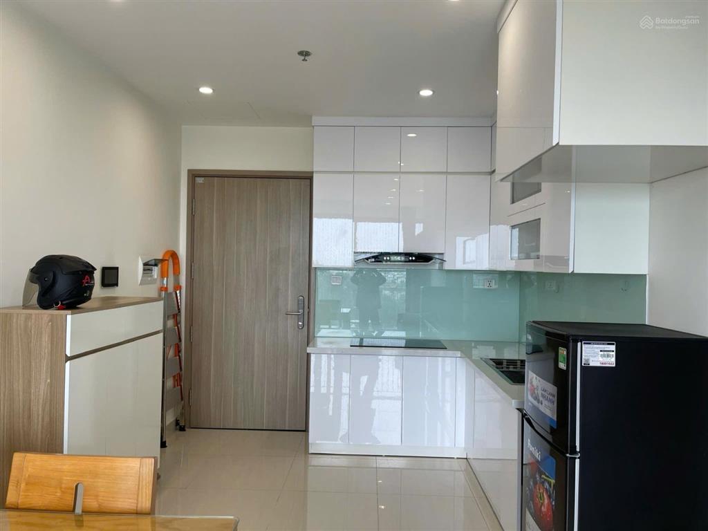 Bán nhanh siêu rẻ 2pn full đồ view bể bơi thoáng mát, giá chỉ 3,55 tỷ.  ngay 0915 830 ***