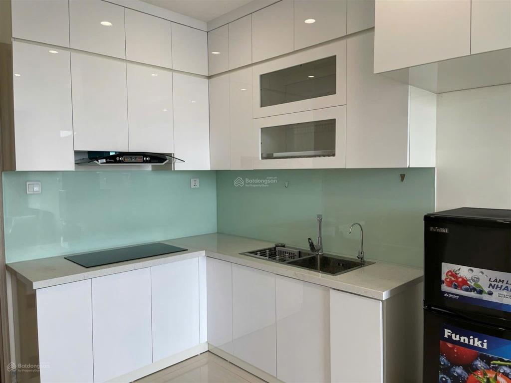 Bán nhanh siêu rẻ 2pn full đồ view bể bơi thoáng mát, giá chỉ 3,55 tỷ.  ngay 0915 830 ***