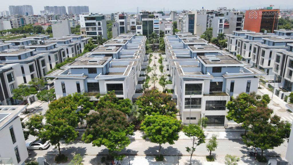 Chính chủ bán biệt thự nam cường dương nội, dt 198m2, gần công viên thiên văn học, giá cực tốt