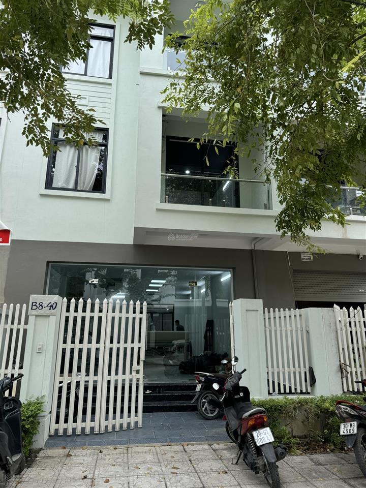 Bán nhà khu b mới geleximco dương nội 4 tầng mới hoàn thiện, đang cho thuê 20 tr/th, sát vinsmart