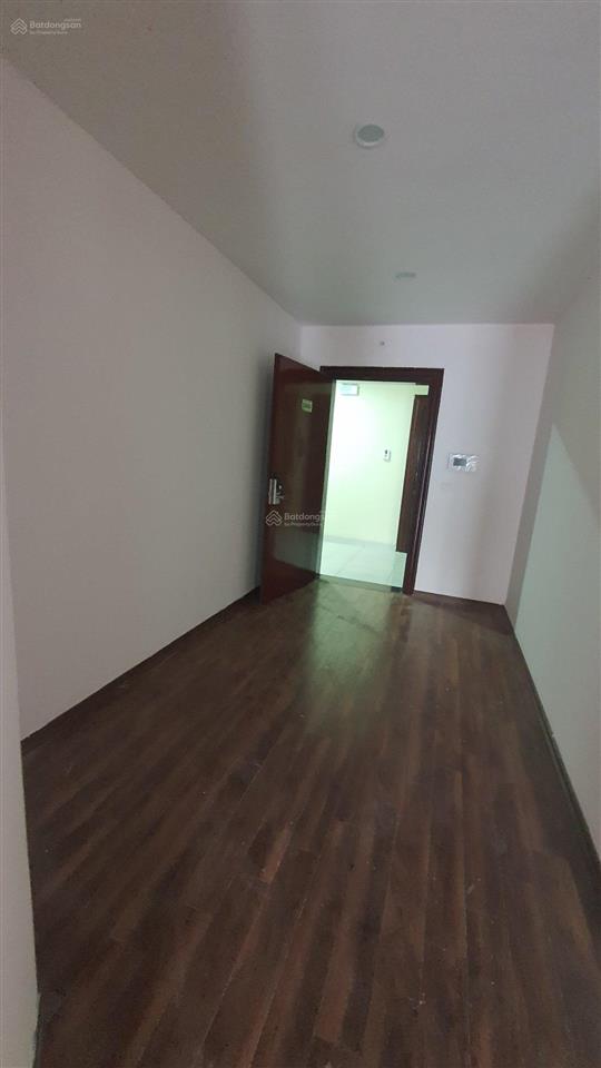 Trực tiếp cđt cho thuê căn 2009, 134m2 4pn giá 18,6tr/tháng tại capital garden 102 trường chinh