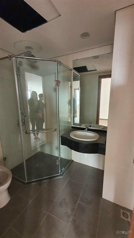 Trực tiếp cđt cho thuê căn 2009, 134m2 4pn giá 18,6tr/tháng tại capital garden 102 trường chinh