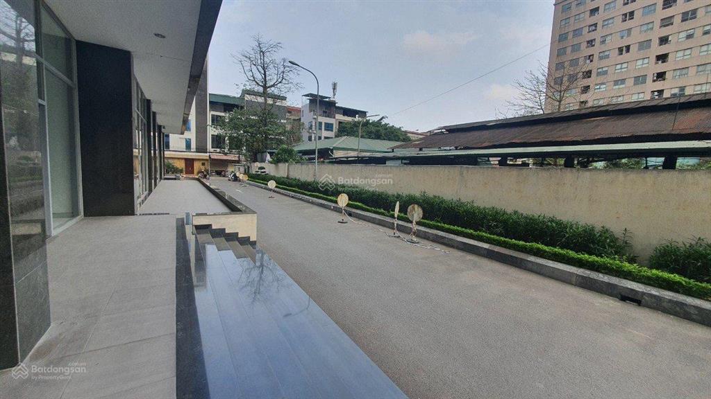 Trực tiếp cđt cho thuê căn 2009, 134m2 4pn giá 18,6tr/tháng tại capital garden 102 trường chinh