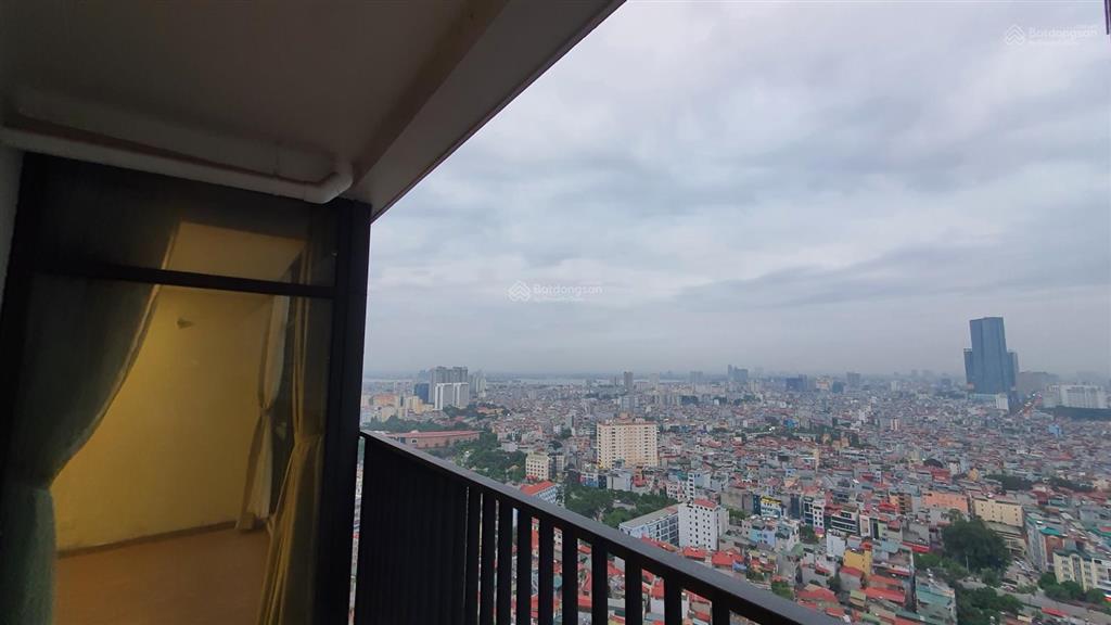 Bán suất ngoại giao 4pn tầng 23, 193m2 giá 96,5 tr/m2 tại cccc discovery complex 302 cầu giấy