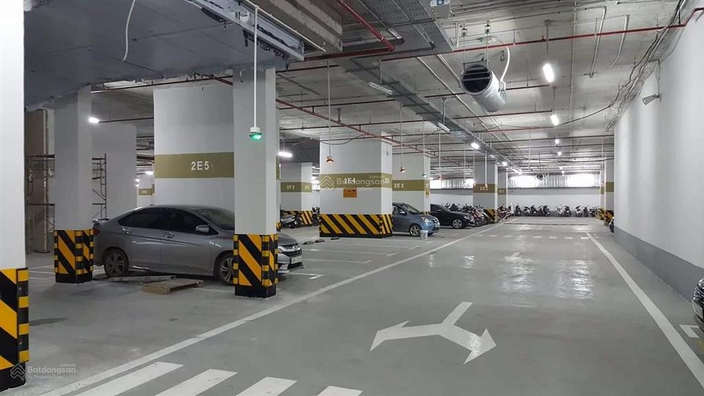 Cđt trực tiếp cho thuê vp hạng a 126 m2 tại tòa nhà văn phòng discovery complex cầu giấy
