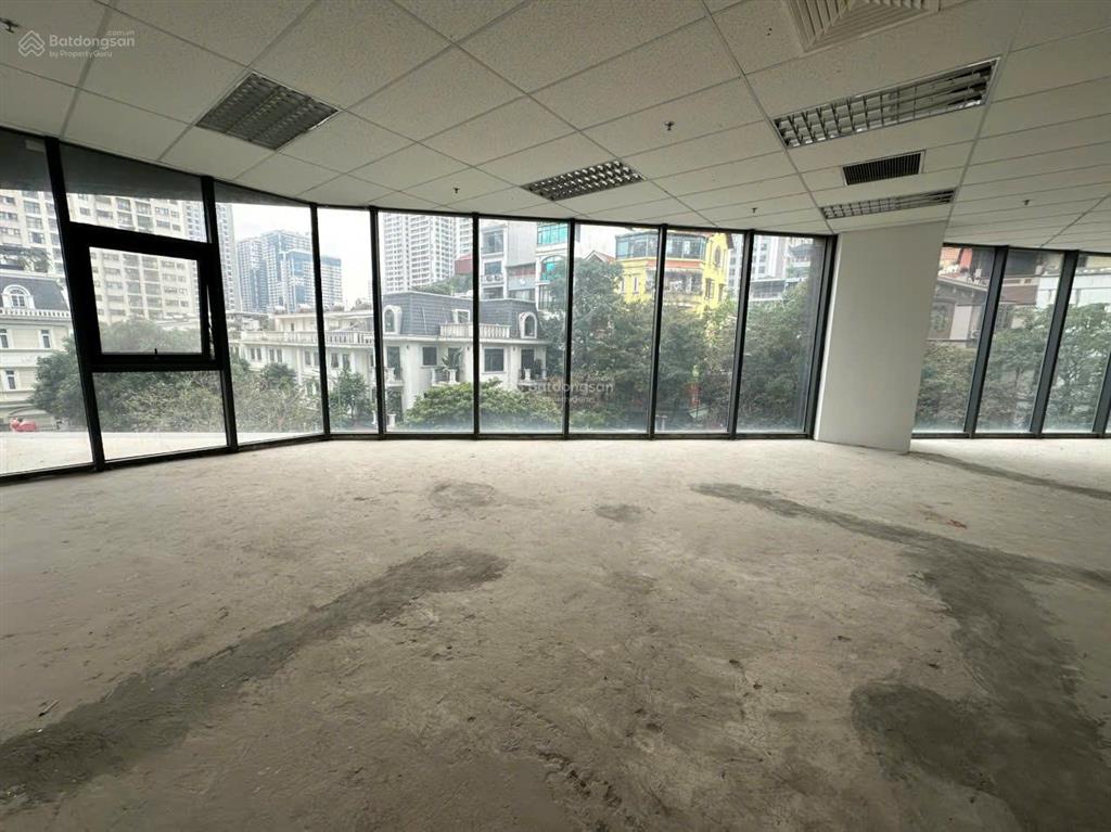 Cđt trực tiếp cho thuê vp hạng a 180m² tại tòa nhà stellar garden 35 lê văn thiêm