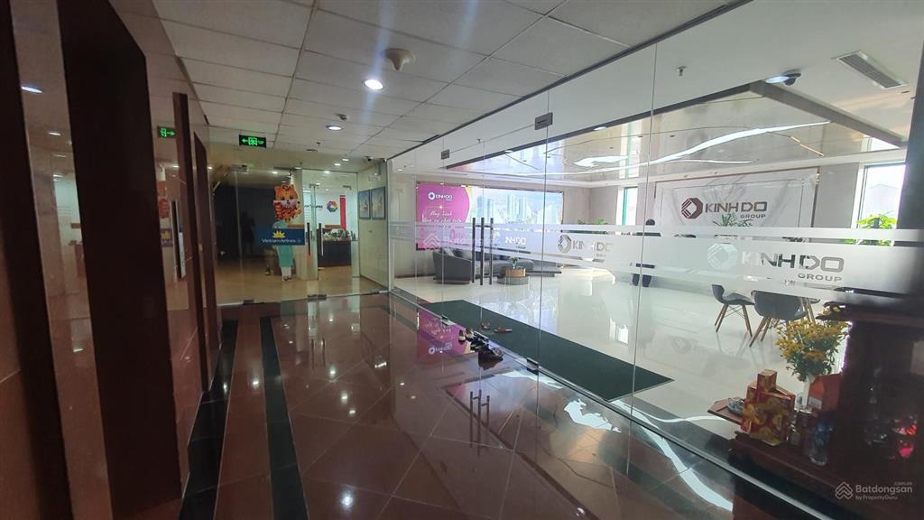 Cđt cho thuê văn phòng 100m2 giá 300k/m2 tại kinh đô building 93 lò đúc. 0963 180 ***