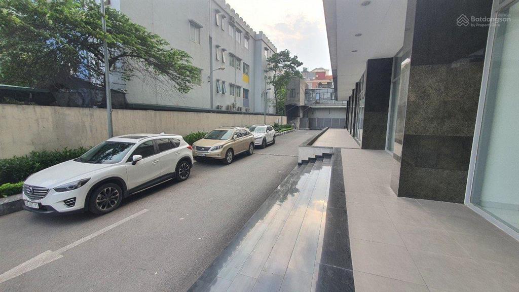 Cho thuê gấp ch full đồ 2pn 110m2 số 12a giá 14,5tr tại chung cư capital garden 102 trường chinh