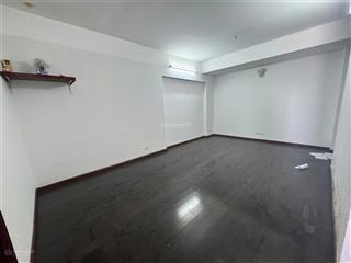 Chính chủ cho thuê căn hộ 1512, 3pn, 96 m2 tầng 15, full đồ, 19 tr/tháng tại tòa kinh đô 93 lò đúc