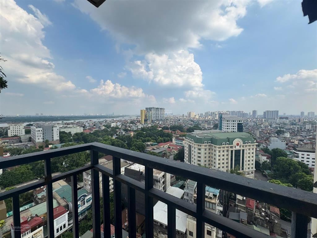 Chính chủ cho thuê căn hộ 1512, 3pn, 96 m2 tầng 15, full đồ, 19 tr/tháng tại tòa kinh đô 93 lò đúc