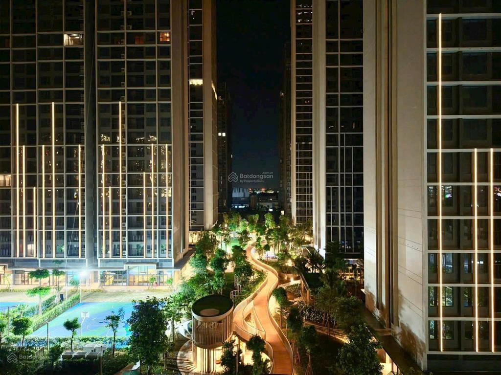 Chính chủ cho thuê nhanh 11 triệu căn hộ tầng đẹp 1x 62m2 đông nam view thoáng lumi hà nội