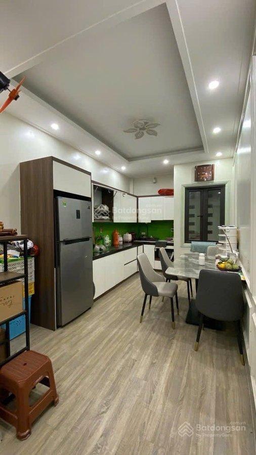 Nhà đẹp dân xây trung tâm xuân la 5 tầng kiên cố trước nhà thoáng sáng ngõ rộng 3 gác tránh