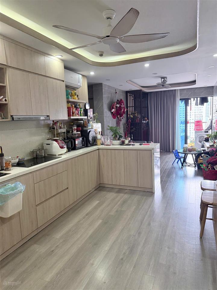Cho thuê căn 3pn mới toàn bộ tại goldseason 47 nguyễn tuân