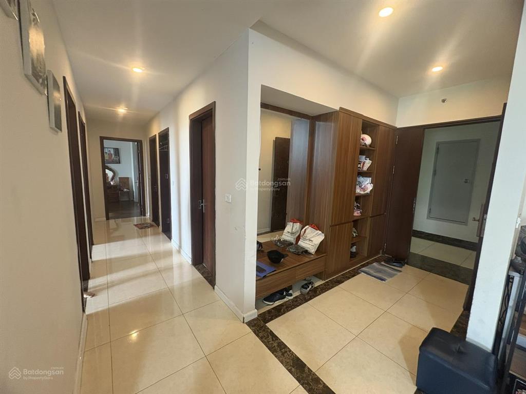 Bán căn hộ vượng khí 133m2 tầng trung đẹp hpc landmark 105, 3pn 2wc, chủ đang ở cực lộc.