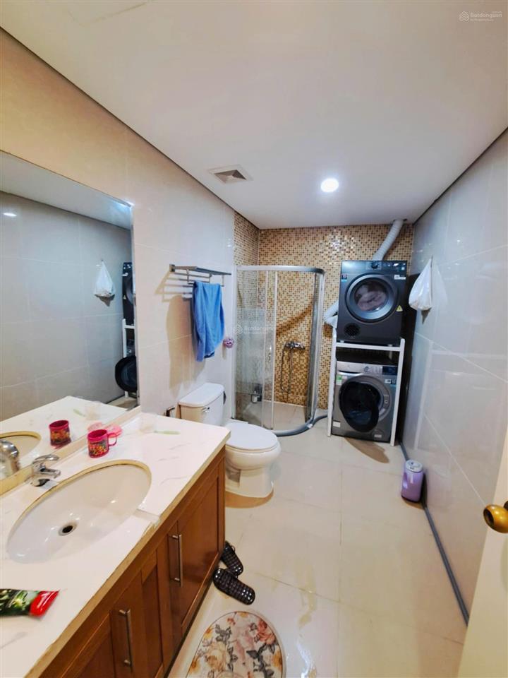 Cần bán nhanh căn hộ 09 tầng cao tòa r4 kđt royal city 72 nguyễn trãi thanh xuân hà nội