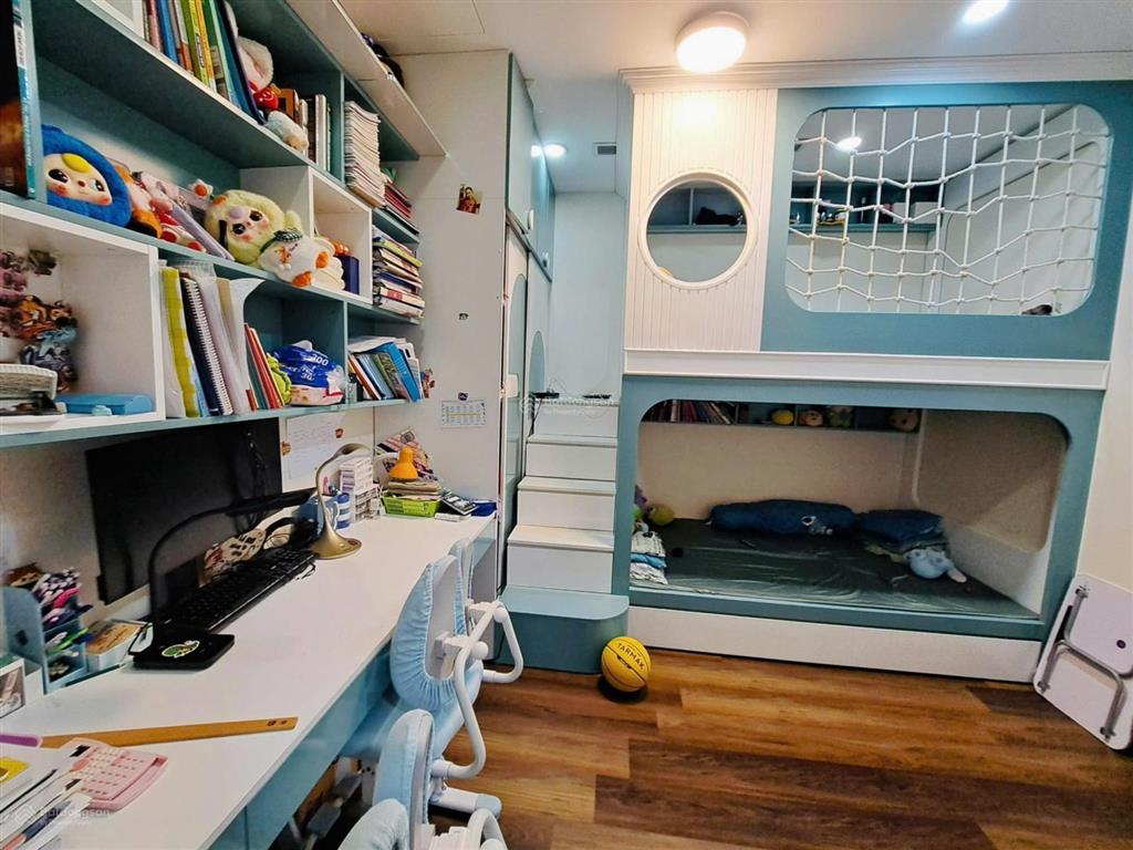 Cần bán nhanh căn hộ 09 tầng cao tòa r4 kđt royal city 72 nguyễn trãi thanh xuân hà nội