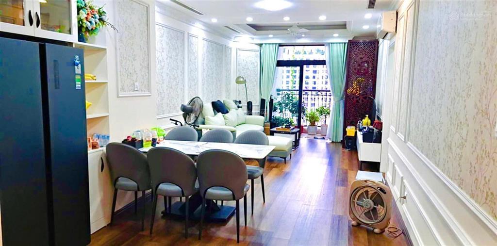 Cần bán nhanh căn hộ 09 tầng cao tòa r4 kđt royal city 72 nguyễn trãi thanh xuân hà nội
