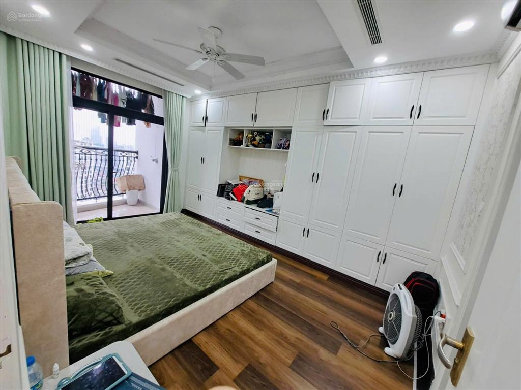 Cần bán nhanh căn hộ 09 tầng cao tòa r4 kđt royal city 72 nguyễn trãi thanh xuân hà nội