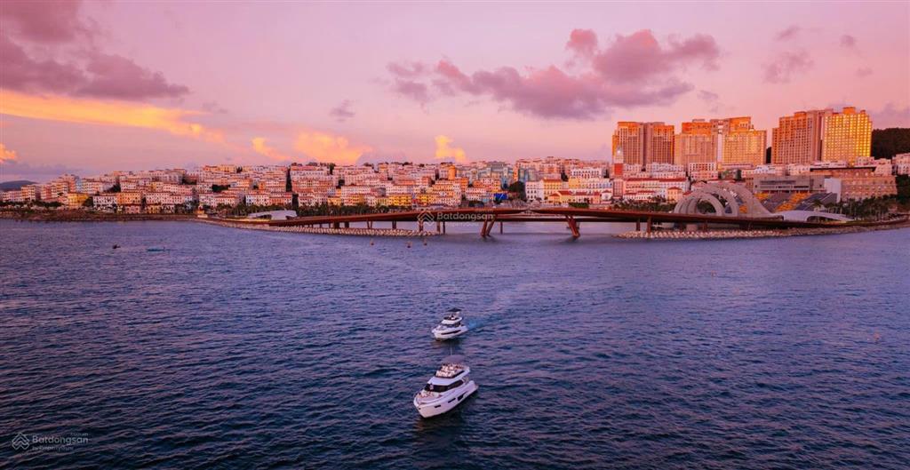 Bán cặp shophouse đường venice thị trấn hoàng hôn  phú quốc