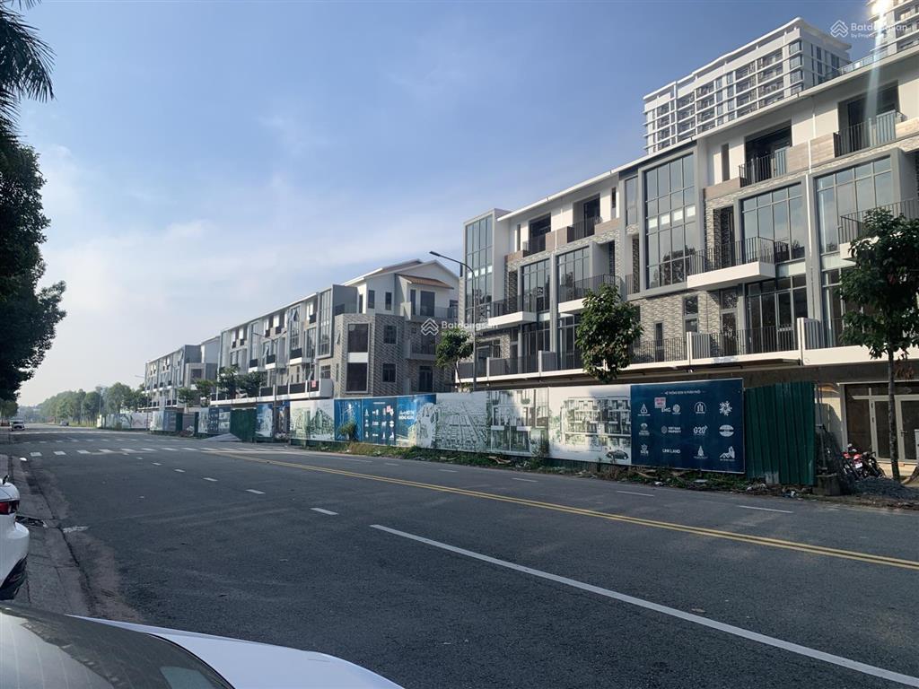 Cho thuê nhà phố unicomplex (uni  town) 4 tầng  6 phòng ngủ, 25tr/tháng