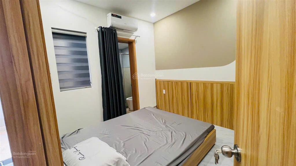 Kẹt tiền cần bán nhà phố full nội thất, đang có sẵn dòng tiền cho thuê hàng tháng
