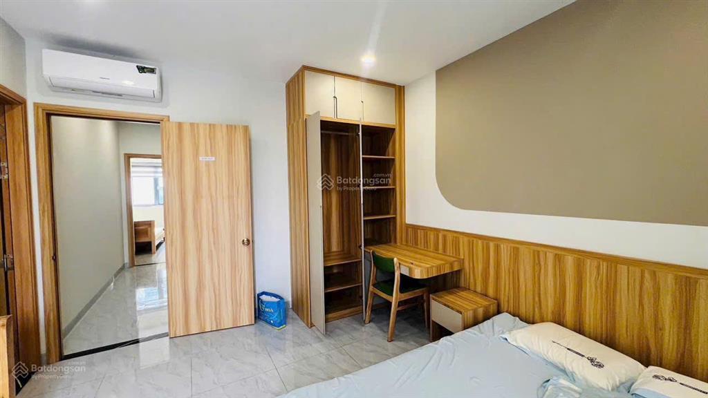 Kẹt tiền cần bán nhà phố full nội thất, đang có sẵn dòng tiền cho thuê hàng tháng