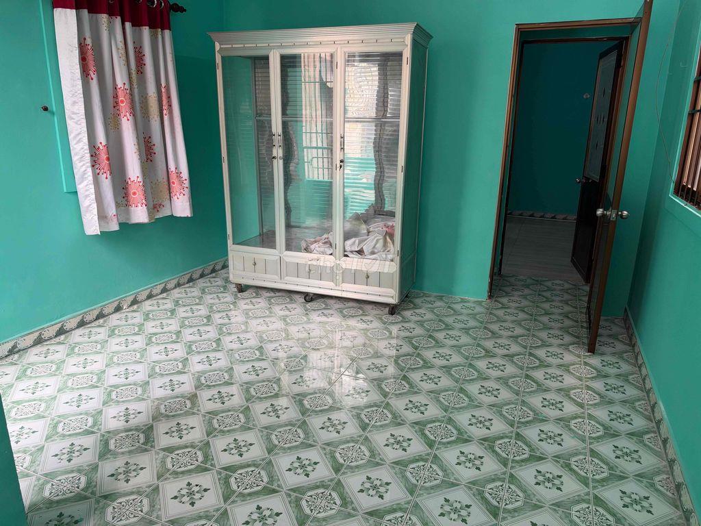nhà cho thuê chính chủ dài hạn , tiện nghi thoáng mát , hẻm không ngâp