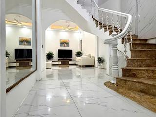 Chính chủ bán gấp nhà nghĩa đô gần hồ tây ô tô đỗ cửa