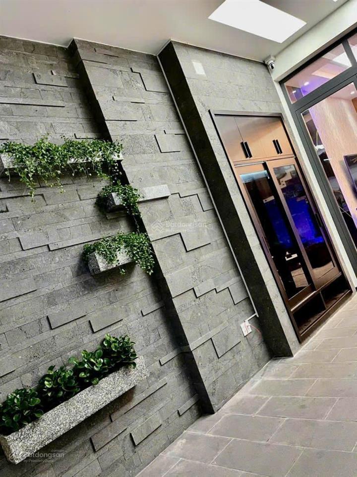 Full nội thất !!! cực đẹp ở liền khu tên lửa 5 x 18m 4 tầng  đang có hđ thuê 25tr/ tháng