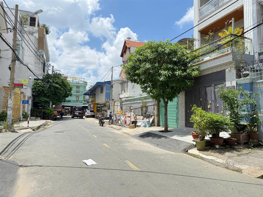 Hiếm !!! còn sót nền đất đẹp mtnb khu tên lửa 4,5 x 20m  sát đường số 6  gần công viên