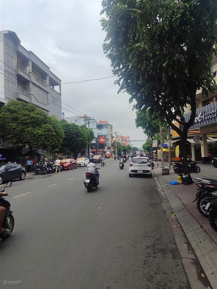 Hot !!! đoạn đẹp nhất mtkd bình phú 4x20m 5 tầng  gần ngã 4 chợ lớn & bình phú