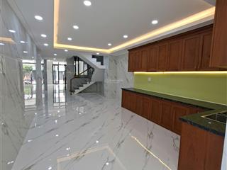 Bán nhà đẹp mtkd chợ lớn 4 x 20m 5 tầng 5pn 6wc vào ở ngay