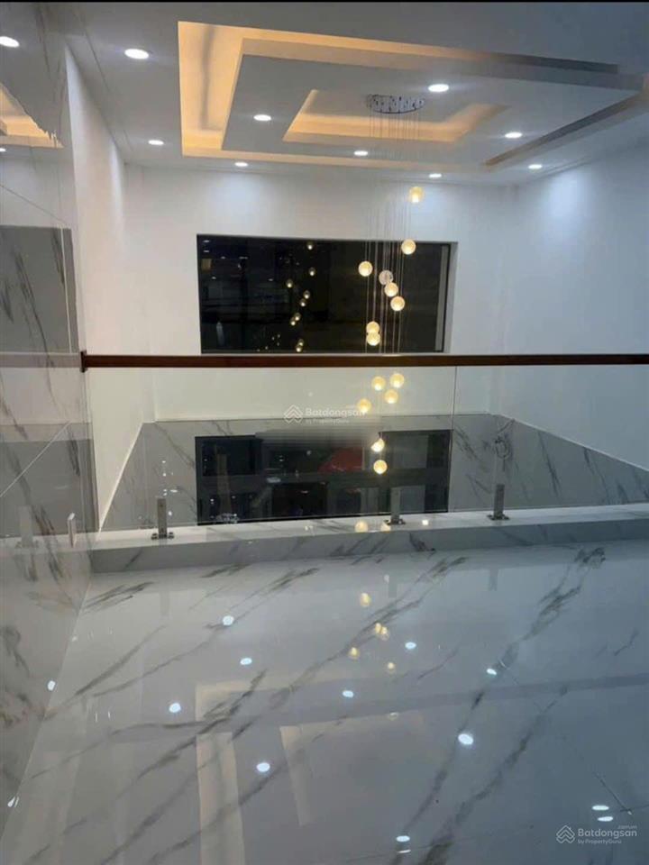 Bán nhà đẹp mtkd chợ lớn 4 x 20m 5 tầng 5pn 6wc vào ở ngay