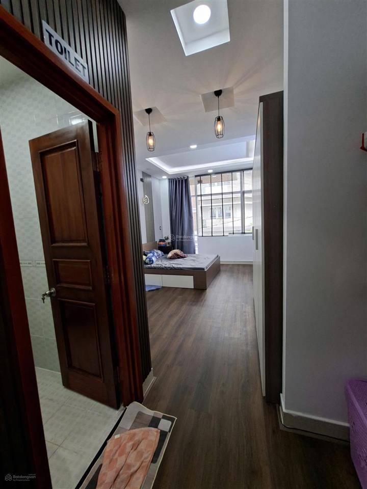 Ngay hoa viên !!! bán nhà đẹp đường 12m khu bình phú 4 x 18m 4 tầng 5pn  gần trường học bình phú