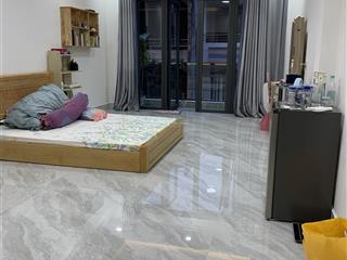 Bán nhà đẹp mtnb 12m, bình phú 1  4 x 18m 4 tầng  sát mt chợ lớn
