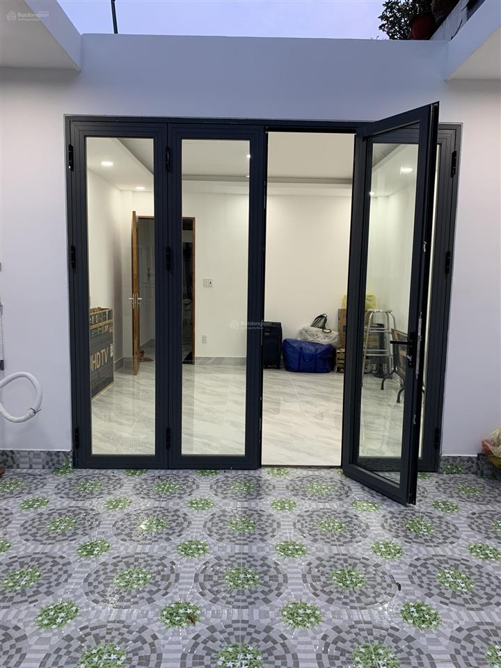 Bán nhà đẹp mtnb 12m, bình phú 1  4 x 18m 4 tầng  sát mt chợ lớn