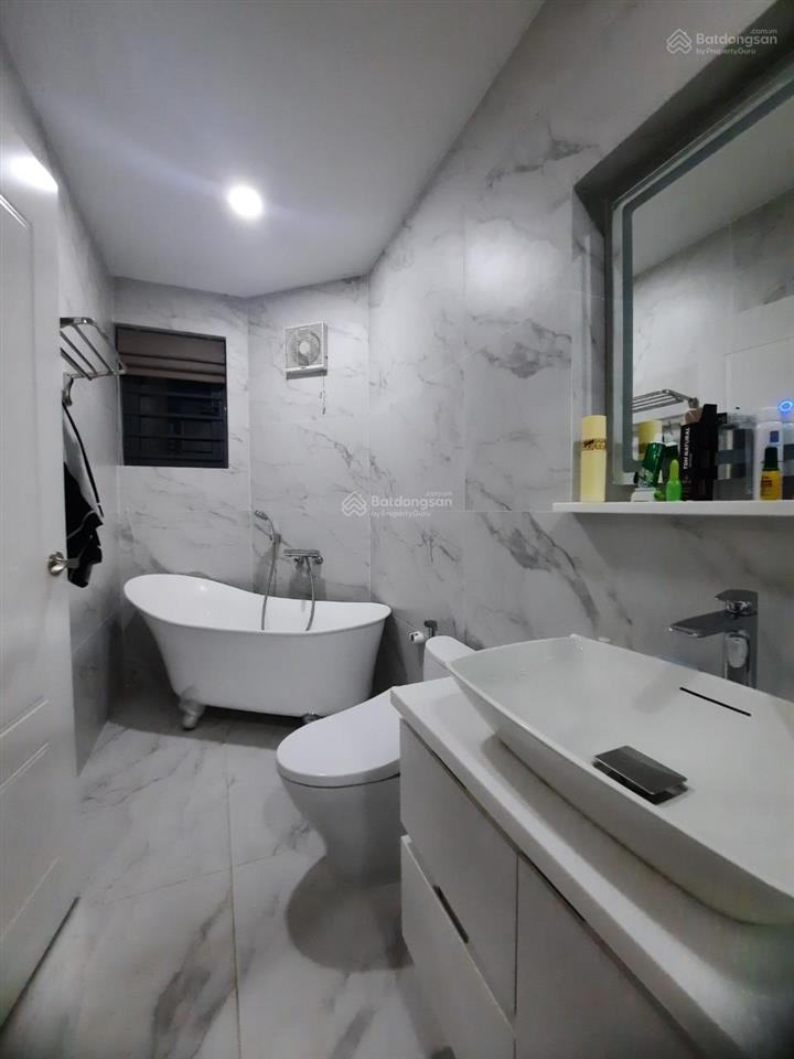 Nhà mới xây mtnb khu tên lửa 5x20m 4 tầng nội thất decor cao cấp  gần công viên, coopmart bình tân