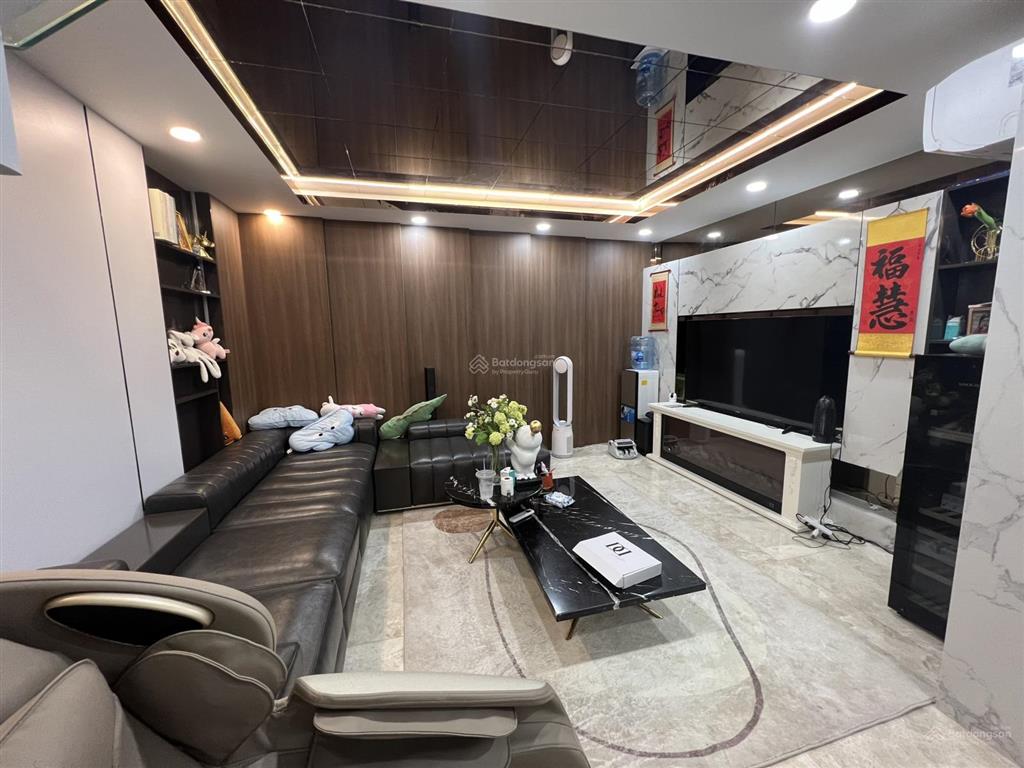 Nhà mới xây mtnb khu tên lửa 5x20m 4 tầng nội thất decor cao cấp  gần công viên, coopmart bình tân