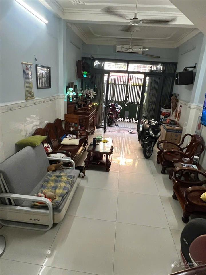 Đối diện công viên !!! bán nhà mtnb 14m bình phú 1  4 x 19m 5 tầng  sát mt chợ lớn