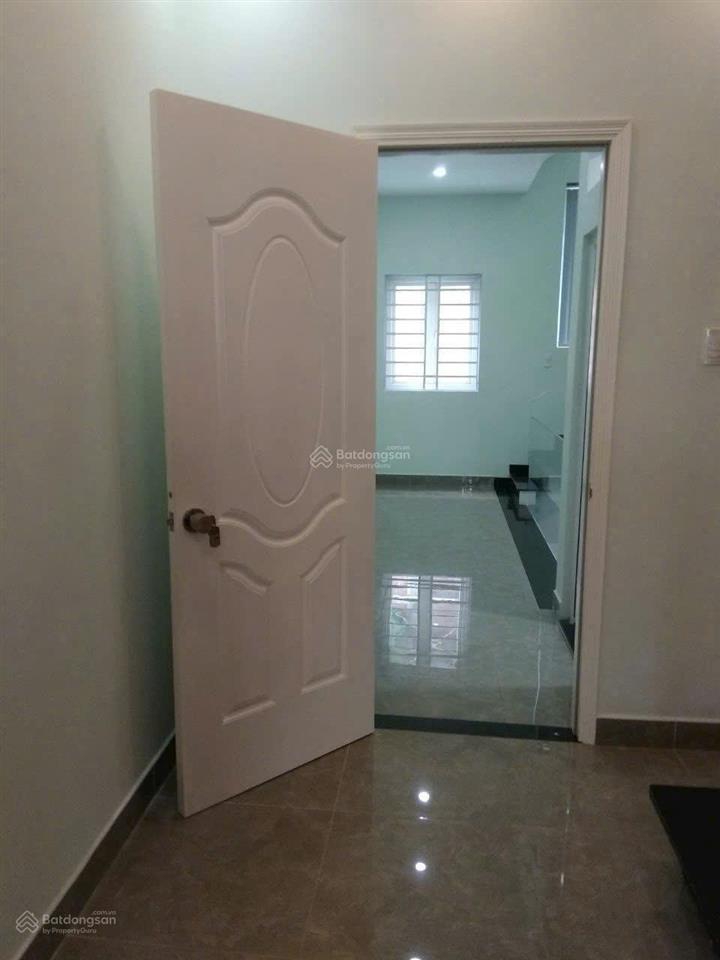 Có thang máy !!! nhà đẹp mt đường lớn 30m khu ao sen 5x20m 4 tầng 5pn lề lớn 7m
