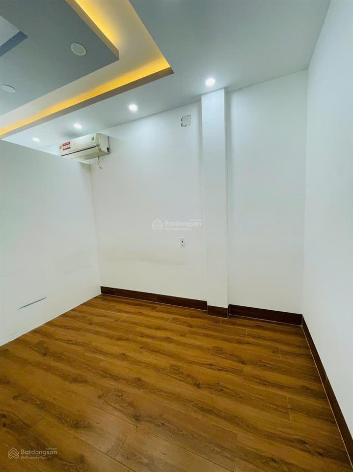 Có thang máy! nhà đẹp mtkd hậu giang 4,2 x 21m, 5 tầng 6pn + máy lạnh  có lề 6m