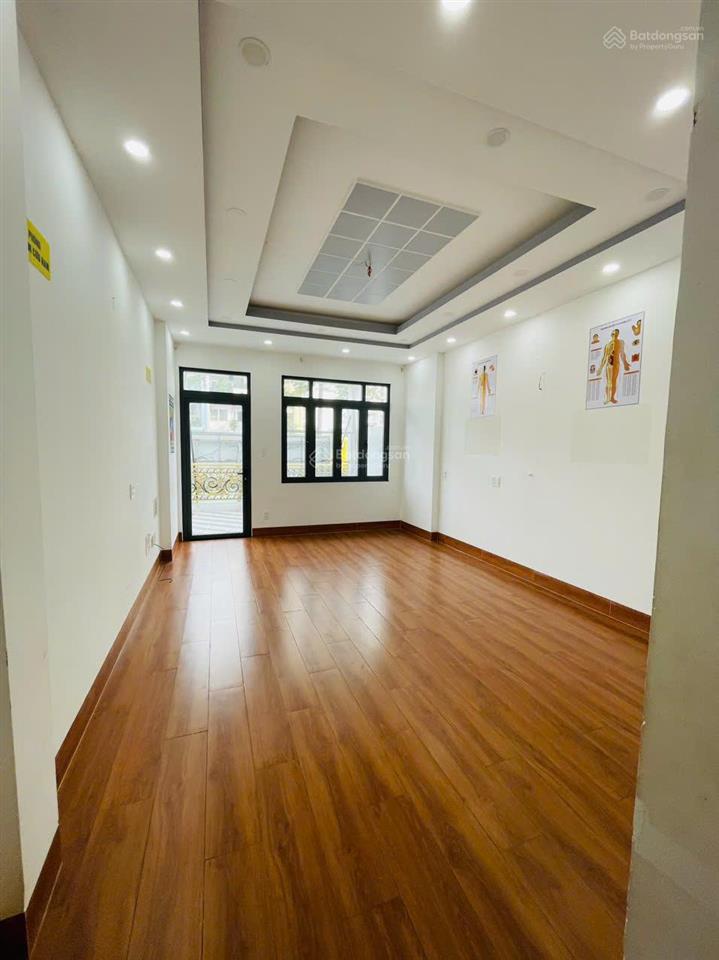 Có thang máy! nhà đẹp mtkd hậu giang 4,2 x 21m, 5 tầng 6pn + máy lạnh  có lề 6m